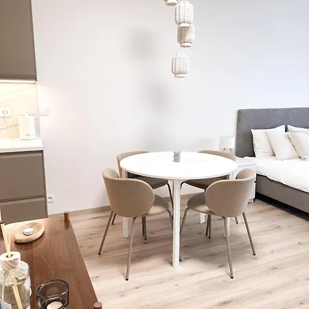 Amy , 02 Arena, Free Parking Apartamento Praga