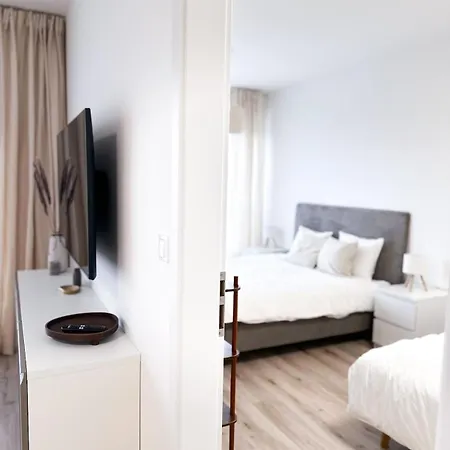 Amy , 02 Arena, Free Parking Appartement Praag